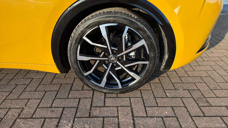 Toyota Prius 2.0 PHEV Excel 5dr CVT Hatchback